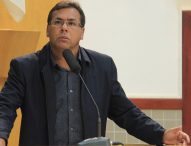Arildo indica à Prefeitura reposição de pedras portuguesas em calçada do Largo do Riachuelo