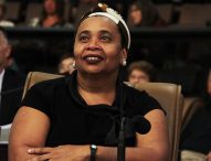 Lucimar questiona prefeito sobre atendimento pediátrico na UPA do Parque Meia Lua