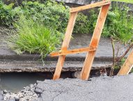 Arildo indica o conserto de buraco formado em rua do Jardim das Oliveiras