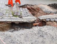 Arildo questiona abandono de obra em rua no Jardim Flórida