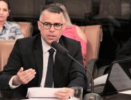 Luís Flávio cobra respostas sobre concurso público para professores realizado em 2016