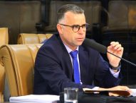 Luís Flávio questiona conclusão de obras na Avenida Pereira Campos, no Jardim Didinha