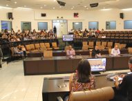 Em Audiência Pública, professores criticam falta de debate com a categoria