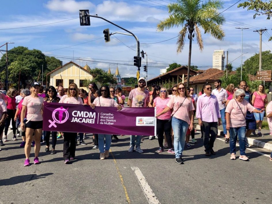 Vereadoras de Jacareí realizaram caminhada no Dia Internacional da Mulher