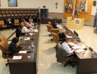 Câmara aprova projeto que reduz número de comissionados em gabinetes dos vereadores