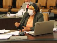 Lucimar pede informações sobre andamento das aulas online da rede municipal