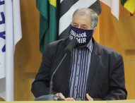 Valmir questiona serviços varrição e retirada de lixos em vias e praças do Parque Meia Lua