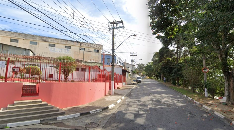 Sônia pede melhorias de pontos de ônibus no Jardim Esperança e Pagador Andrade