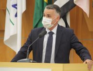 Luís Flávio questiona prefeito sobre falta de recursos de emendas à Creche Carmelitas Lar São José e ao Jacareí Rugby