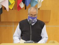 Valmir pede troca de poste de madeira na Estrada João Honorato de Souza