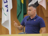 Luís Flávio faz indicação para limpeza de córrego no Jardim Santa Maria