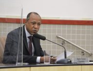 Rogério Timóteo sugere inclusão de item na distribuição de uniforme escolar