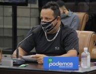 Roninha questiona Izaias sobre instalação de LEV no Cidade Salvador