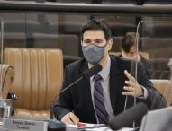 Hernani questiona Izaias sobre conclusão de asfalto na Rua José Carlos Galvão, no Bandeira Branca I