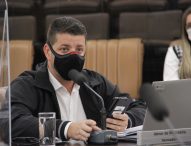 Abner pede ponto de ônibus na Av. Antônio Abdon Abrahão e asfalto na Rua Frederico Lencioni