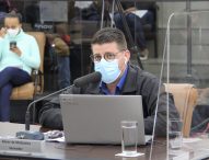 Abner pede auxílio de deputado federal para aprovação de projetos de Educação