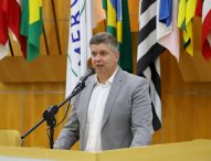 Dr. Rodrigo Salomon pede rondas da PM e manutenção urbana em bairros da região oeste