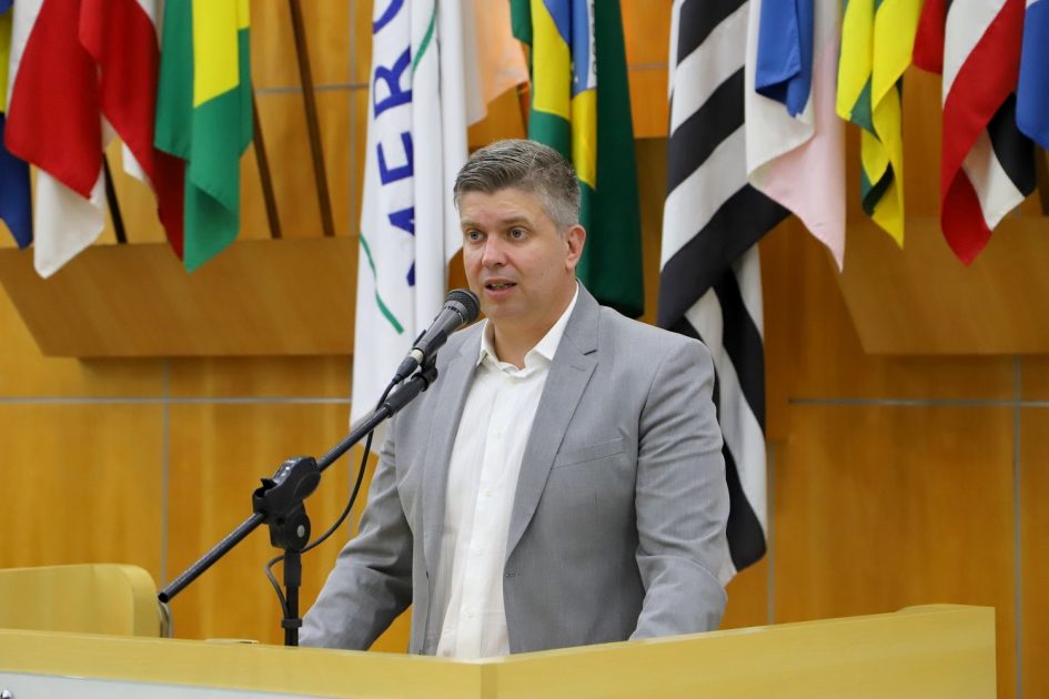 Dr. Rodrigo Salomon pede rondas da PM e manutenção urbana em bairros da região oeste