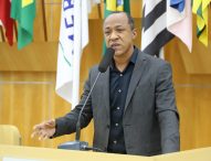 Rogério Timóteo questiona Prefeitura sobre qualidade de serviços em vias públicas