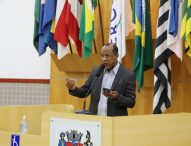 Rogério Timóteo questiona prefeito Izaias sobre obras na Rua Padre Eugênio