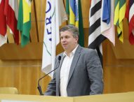 Dr. Rodrigo Salomon questiona Prefeitura sobre dívida atualizada da Santa Casa