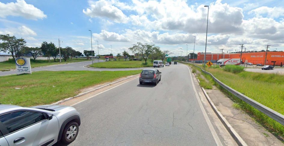 Luís Flávio questiona Prefeitura sobre congestionamentos na Av. Getúlio Vargas