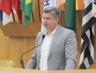 Dr. Rodrigo questiona Izaias sobre compra de equipamentos à Santa Casa