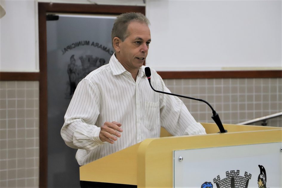 Paulinho do Esporte pede ajuda a deputado para reposição de remédio de alto custo