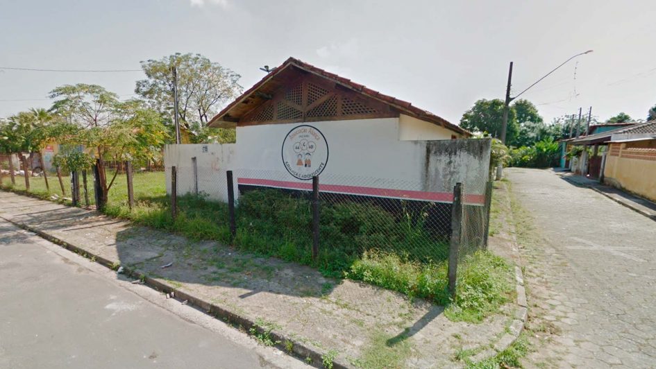 Roninha questiona Prefeitura sobre condições de prédio que abrigava AACAD