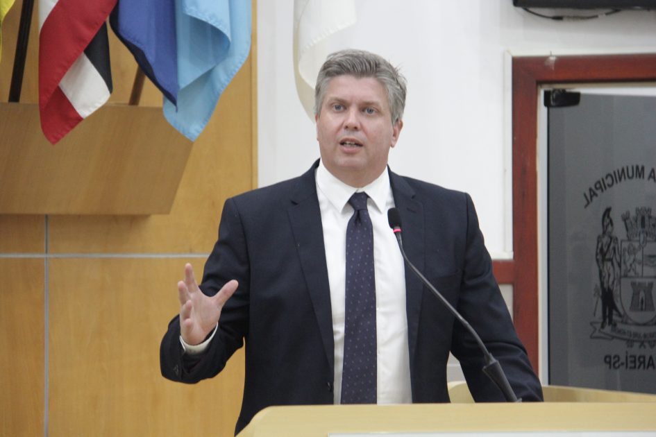 Dr. Rodrigo cobra secretário estadual de Saúde sobre medicação a paciente de Jacareí