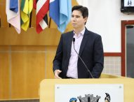 Hernani questiona número de pessoas com autismo cadastradas na saúde pública de Jacareí