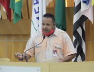 Roninha questiona fiscalização do tempo de atendimento em agências bancárias