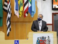 Valmir questiona prefeito sobre falta de sinalização na Avenida Dr. Romeu Carlos Petrilli