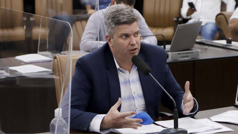 Dr. Rodrigo Salomon cobra intensificação de rondas da PM no Parque dos Sinos
