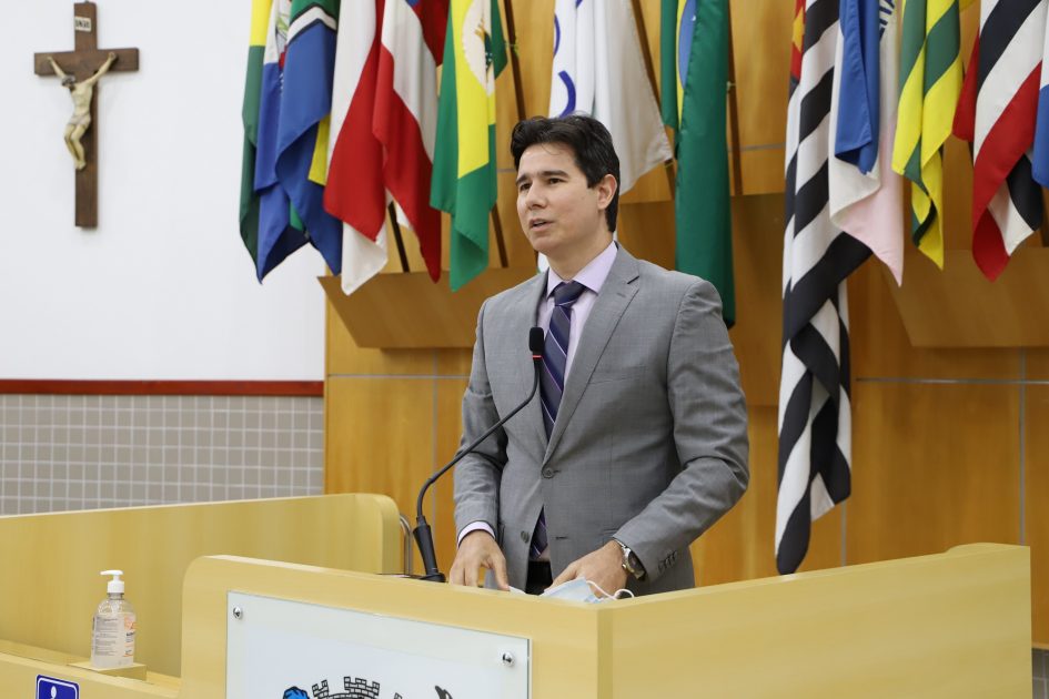 Hernani Barreto pede ao DER manutenção viária na Nilo Máximo