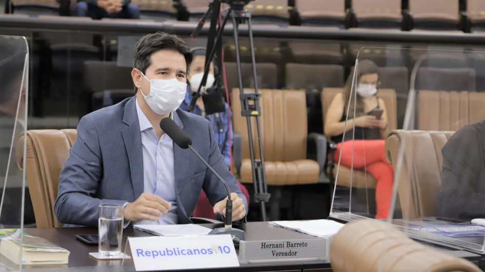 Hernani questiona prefeito sobre ações de combate a enchentes no Córrego do Turi