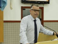 Luís Flávio questiona Prefeitura sobre existência de projetos de drenagem e pavimentação na rua Padre Eugênio