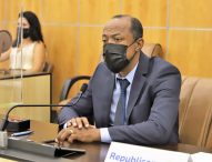 Rogério Timóteo alerta Prefeitura sobre conservação de avenida no Bandeira Branca