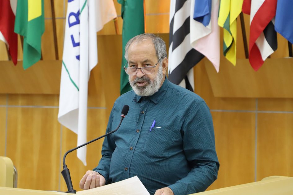 Valmir pede informações sobre construção de ‘piscinão’ no Parque Califórnia