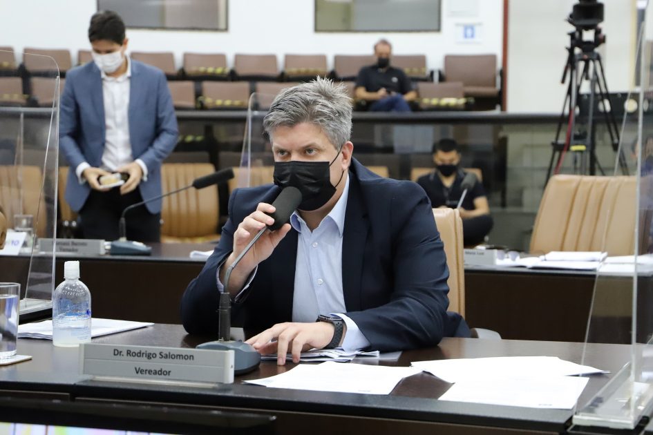 Dr. Rodrigo Salomon pede manutenção de fiação à EDP Brasil e rondas da PM no Cidade Nova Jacareí