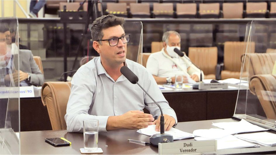 Dudi pede desentupimento de tubulação em rua do Cidade Jardim