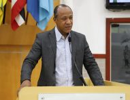 Rogério questiona prefeito sobre falta de redutor de velocidade em rua do Parque Santo Antônio