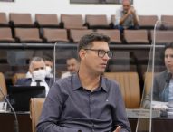 Dudi, juntamente com vereadores do PL, acionam deputados para trazer ambulância para Jacareí