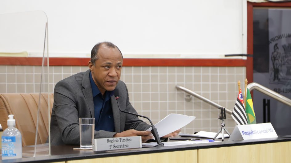 Rogério questiona falta de envio de carnê do IPTU a moradores do Santa Cruz dos Lázaros