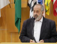 Valmir questiona prefeito sobre segurança para travessia de pedestres na Avenida dos Migrantes