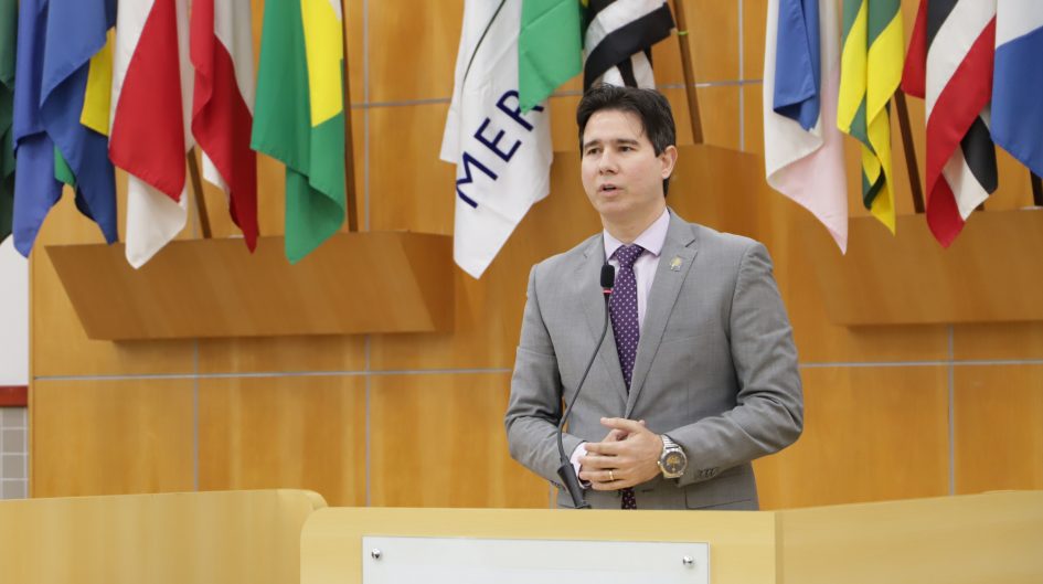Hernani questiona Prefeitura sobre existência do programa Tarifa Social de Energia em Jacareí