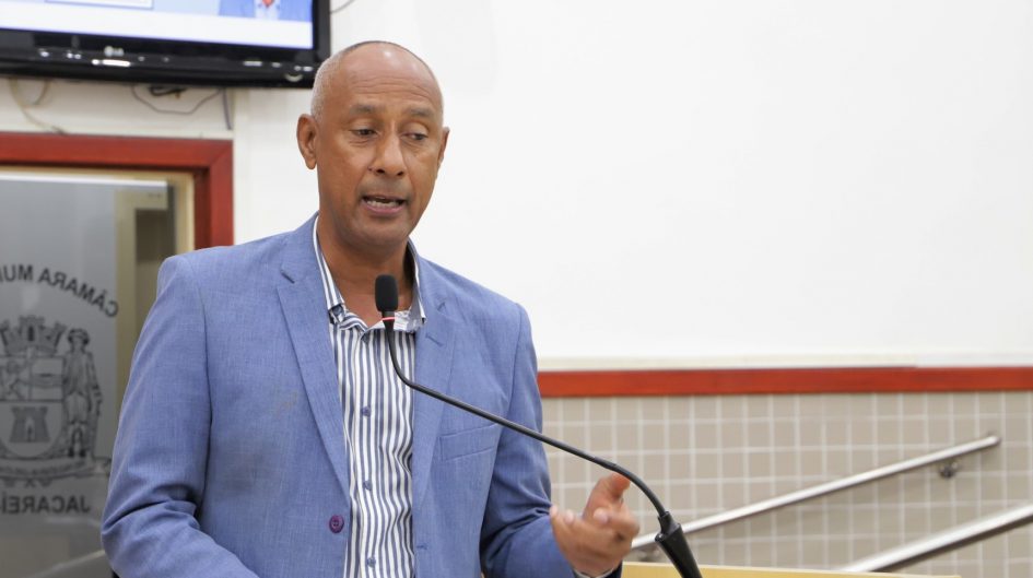 Paulinho dos Condutores pede reunião com secretários estaduais de Habitação, Esportes e Saúde