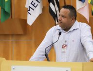 Roninha questiona prefeito sobre assistência prestada às famílias do Lagoa Azul II