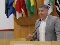 Dr. Rodrigo Salomon alerta para limpeza de córrego no Jardim Pereira do Amparo