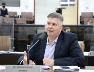 Dr. Rodrigo Salomon questiona Prefeitura sobre benefício emergencial aos taxistas